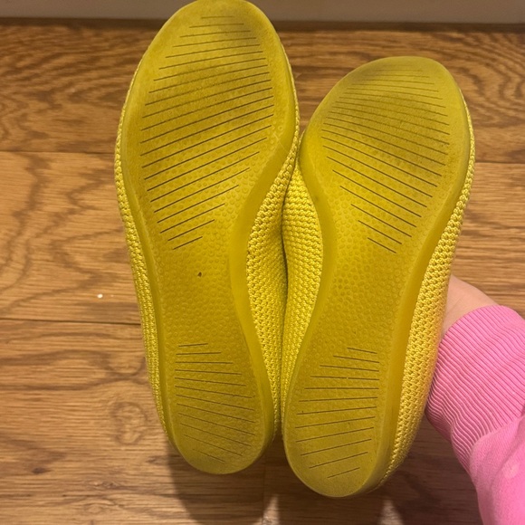 Allbirds Women's Yellow toned Flats - Picture 4 of 5